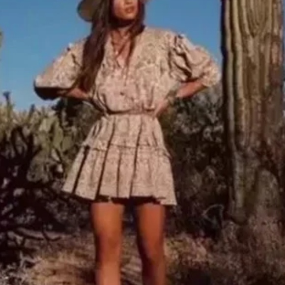 Boho Gypsy Ruffle detail Mini Dress - Picture 5 of 9